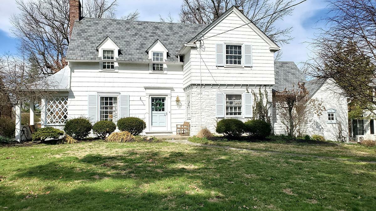 Property Photo:  5620 Wynnburne Ave  OH 45238 