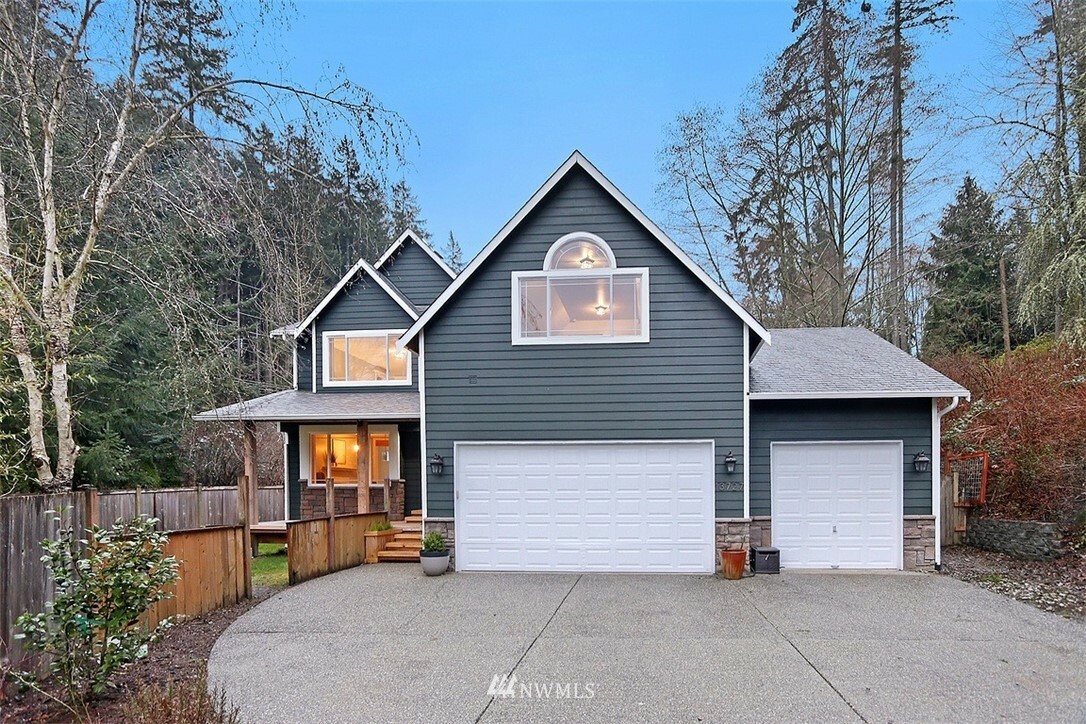 Property Photo: 13727 58th Place W WA 98026