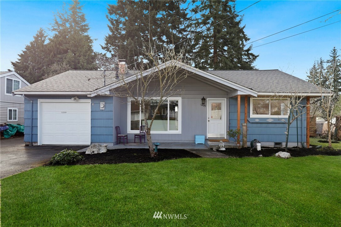 Property Photo:  1235 N 173rd Street  WA 98133 