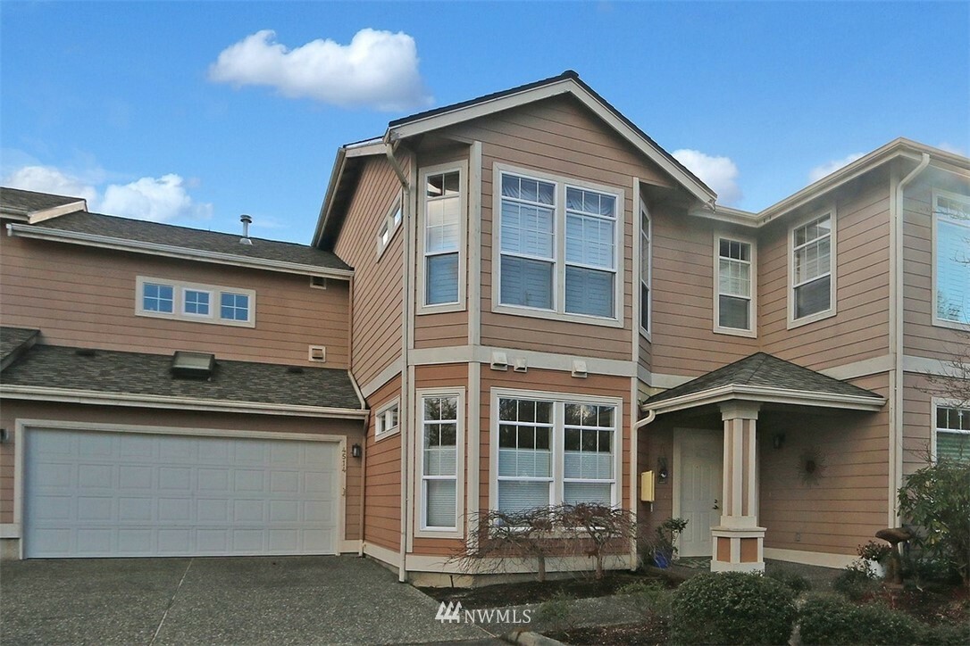 Property Photo:  4514 Providence Point Place SE 1648  WA 98029 