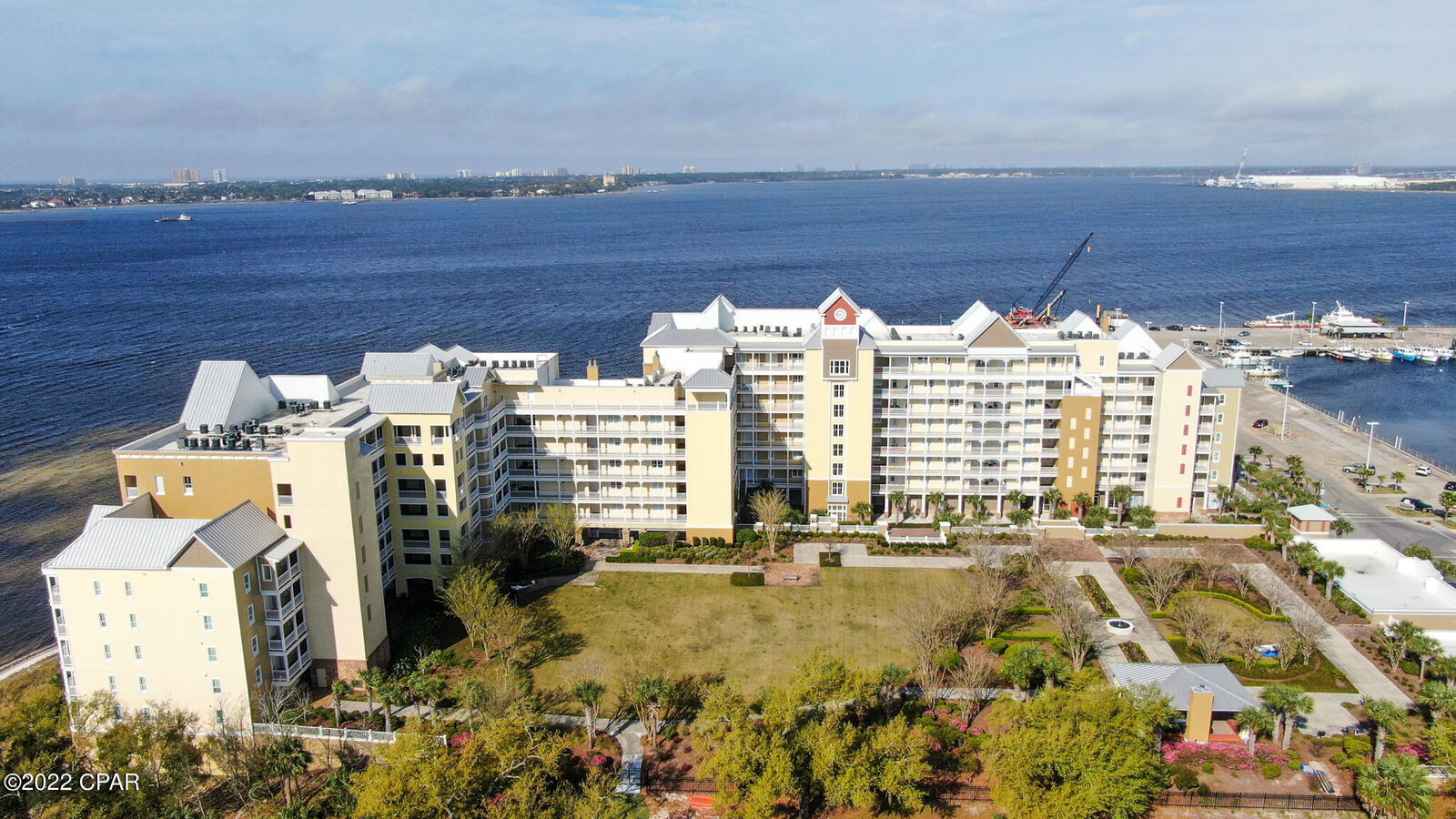 Property Photo: 3001 W 10th Street 503 FL 32401