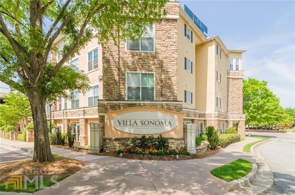 Property Photo: 10 Perimeter Summit Boulevard NE 4239 GA 30319