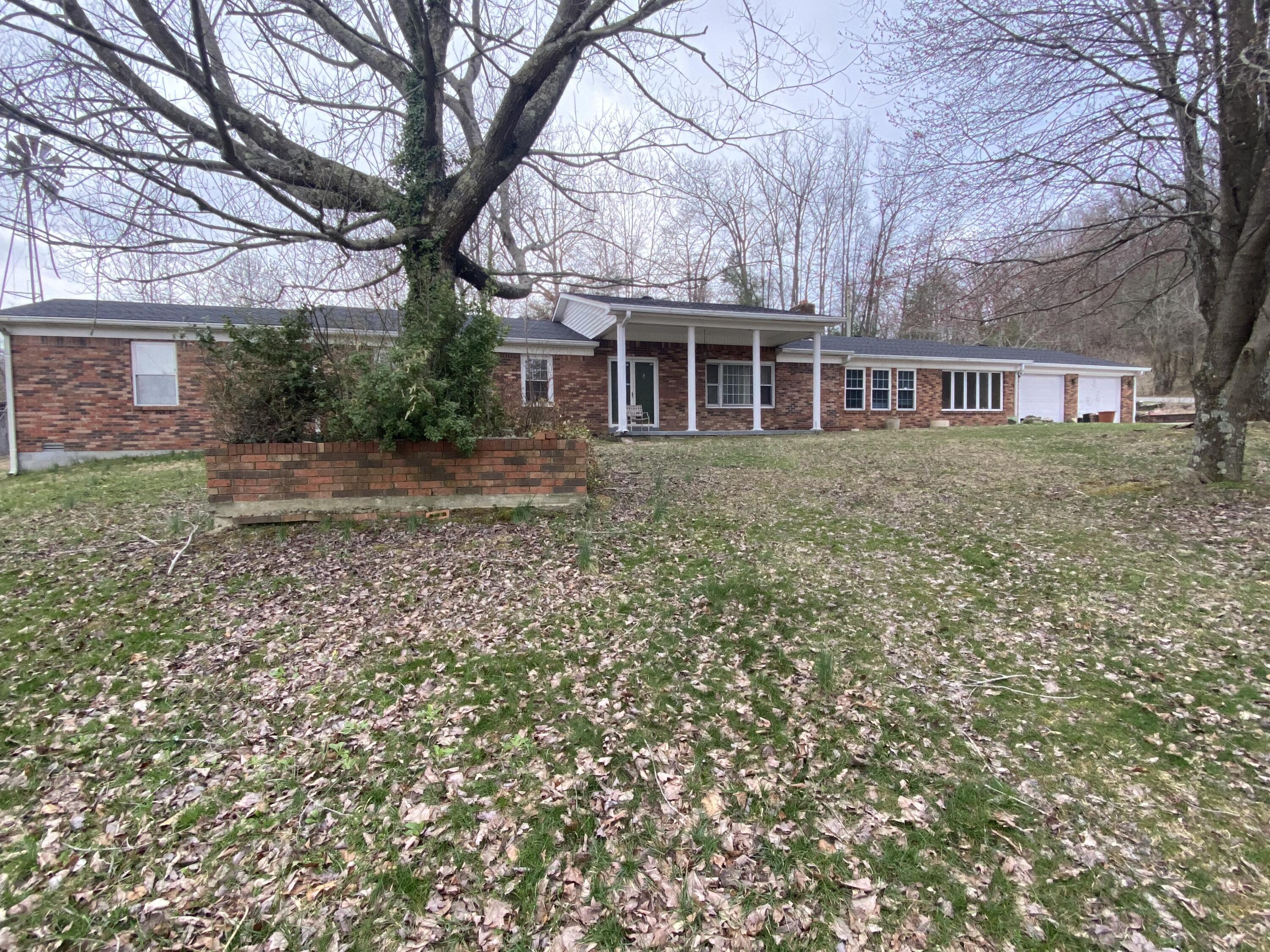1140 Pine Grove Rd  Waynesburg KY 40489 photo