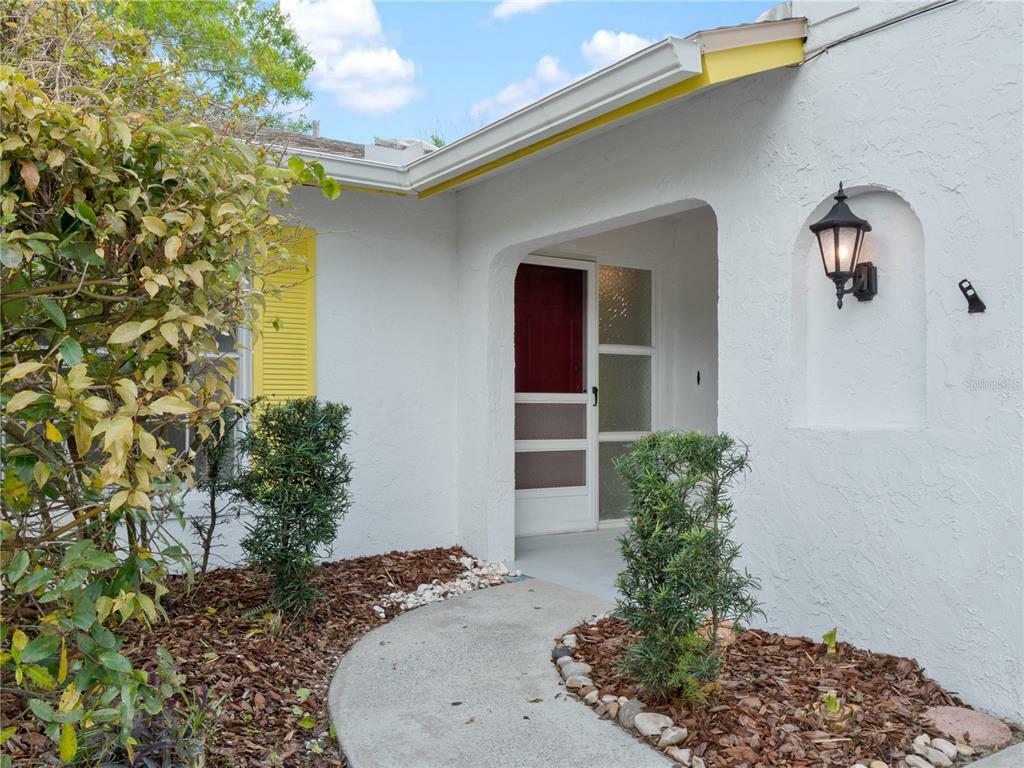 Property Photo:  2174 Sussex Road  FL 32792 