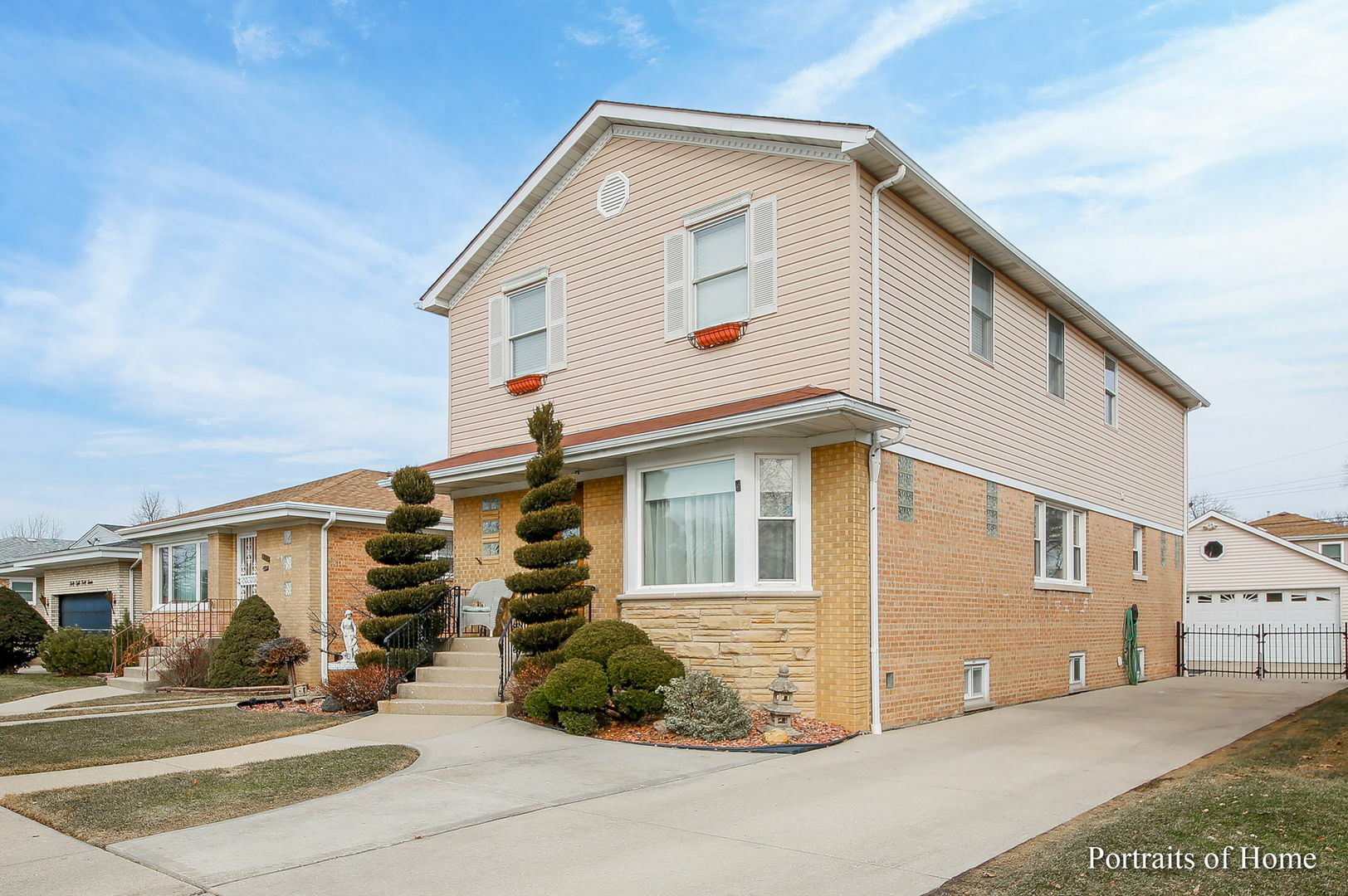 Property Photo:  4839 N New England Avenue  IL 60656 