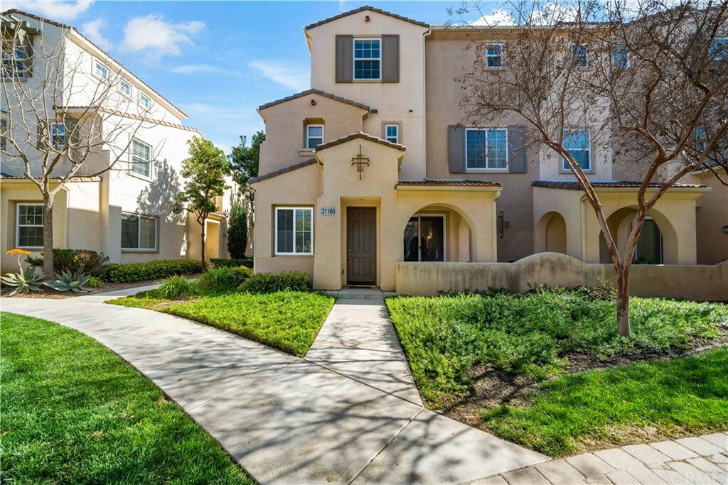 Property Photo:  31160 Lavender Court 44  CA 92592 