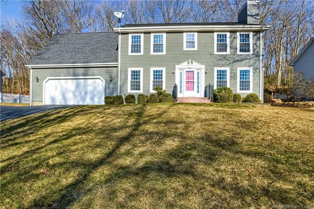 Property Photo:  28 Yorkshire Drive  CT 06385 