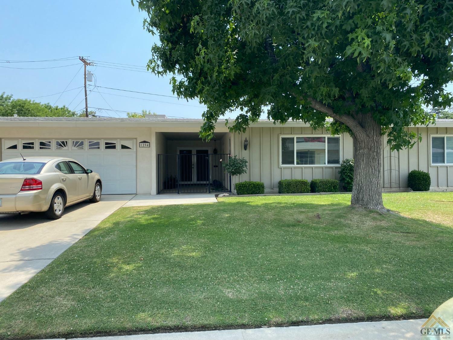 Property Photo:  1204 Yorba Linda Street  CA 93309 