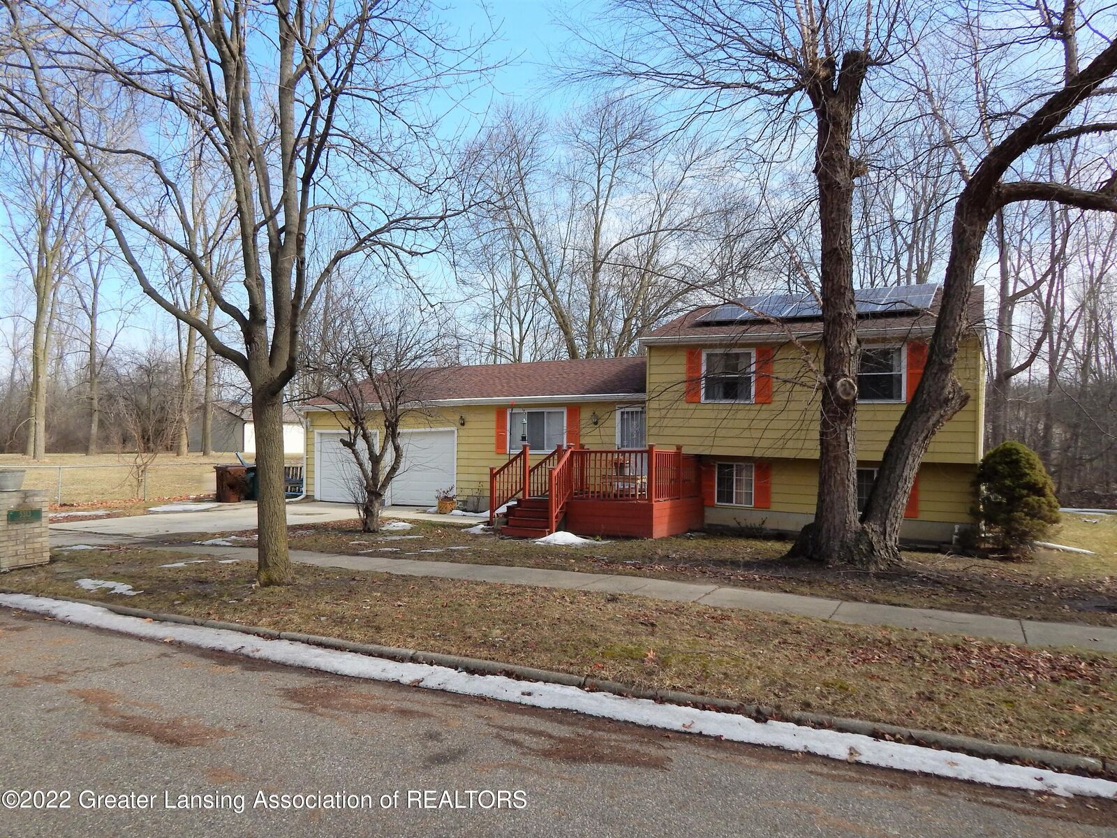 Property Photo:  5313 Catalpa Drive  MI 48911 