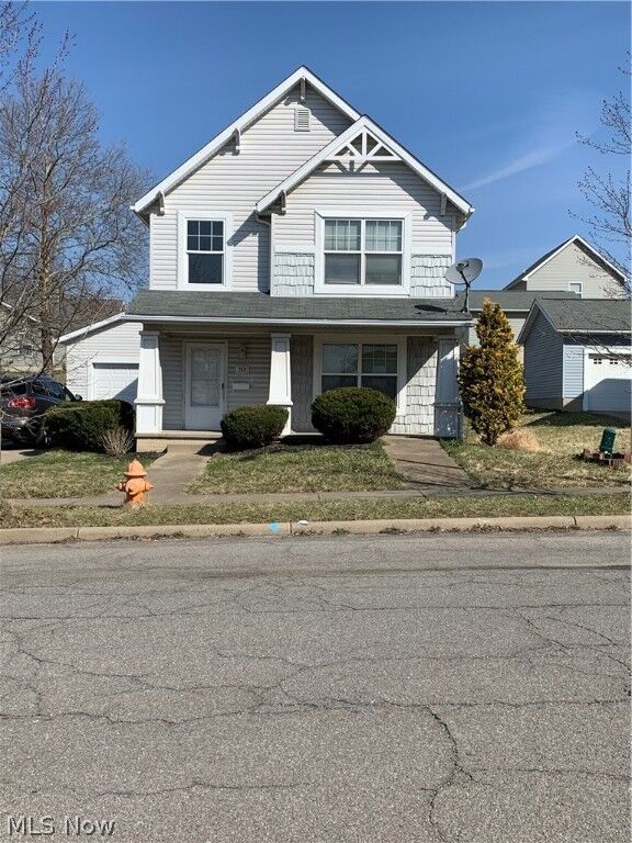 Property Photo: 762 Park Avenue OH 44510