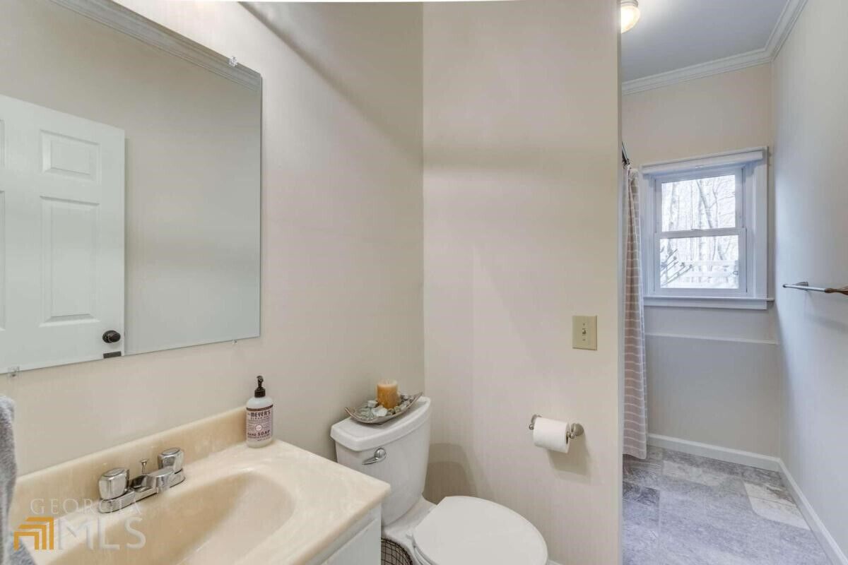 Property Photo: 4301 Ridgehurst Drive SE GA 30080