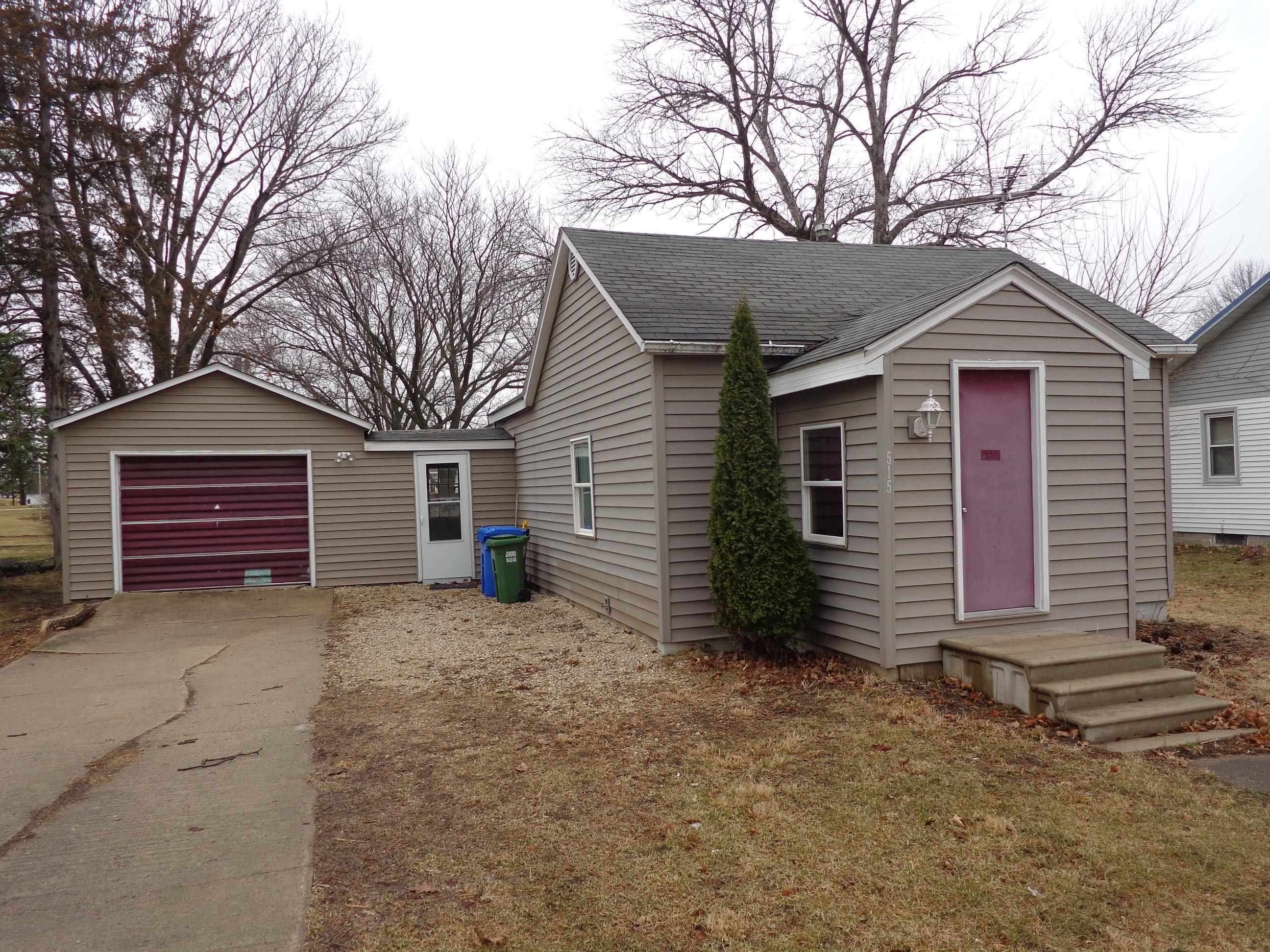 515 N Elizabeth Street  Clarksville IA 50619 photo