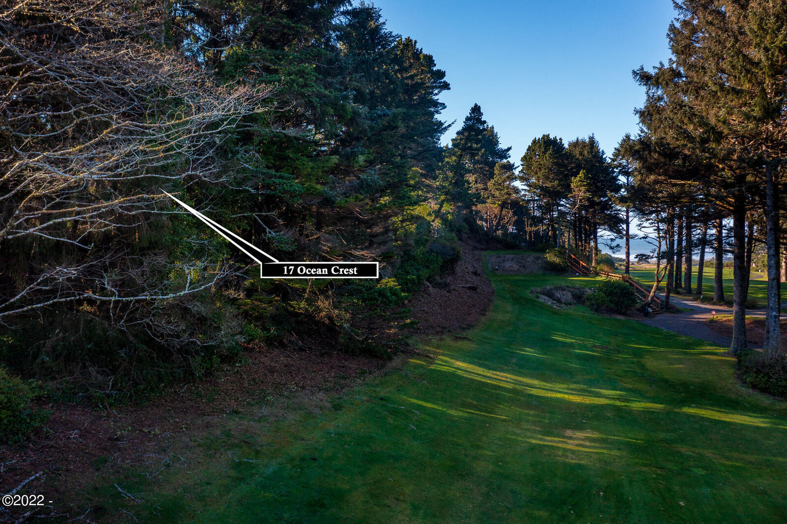 Property Photo: 17 Ocean Crest Lane OR 97388