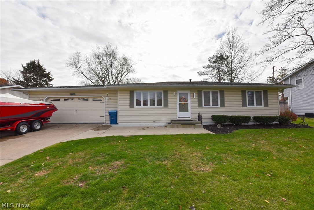 Property Photo:  2870 Greenridge Road  OH 44203 