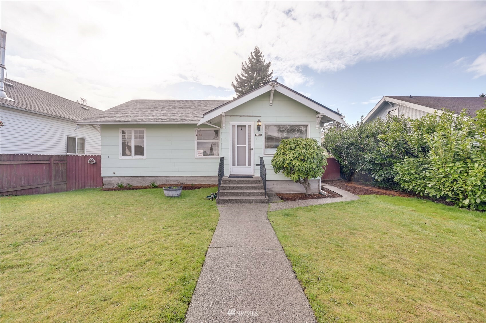 Property Photo: 4306 S K Street WA 98418