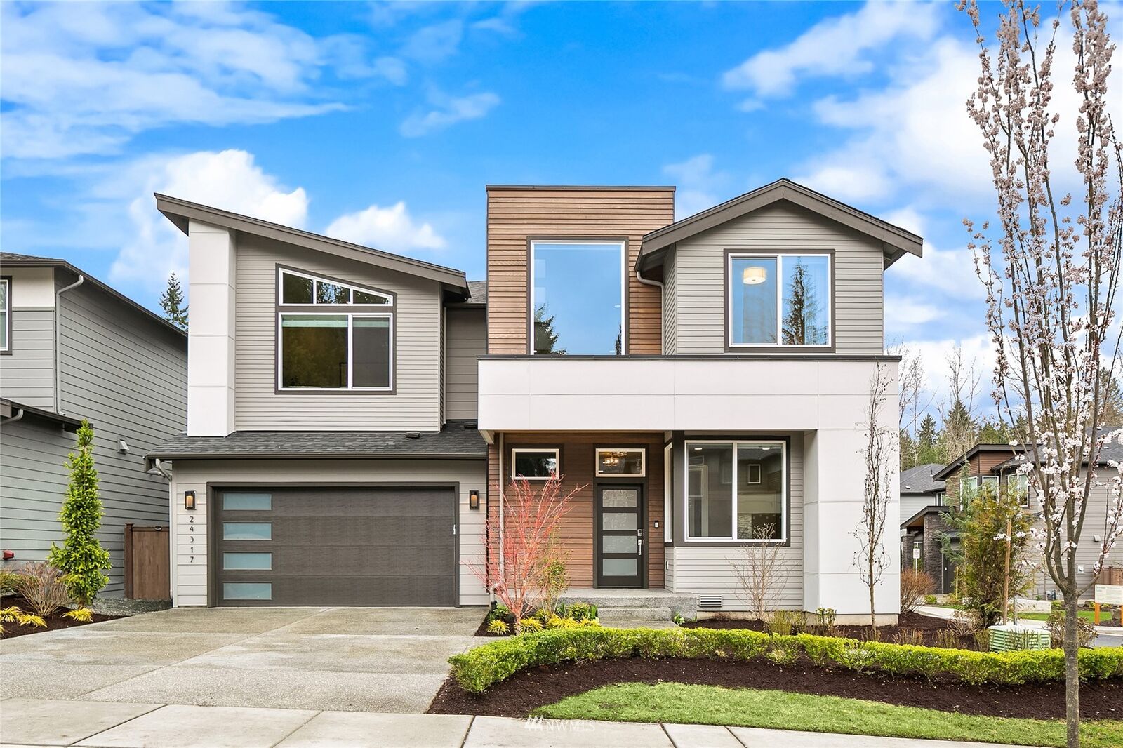 Property Photo: 24317 NE 24th Street WA 98074