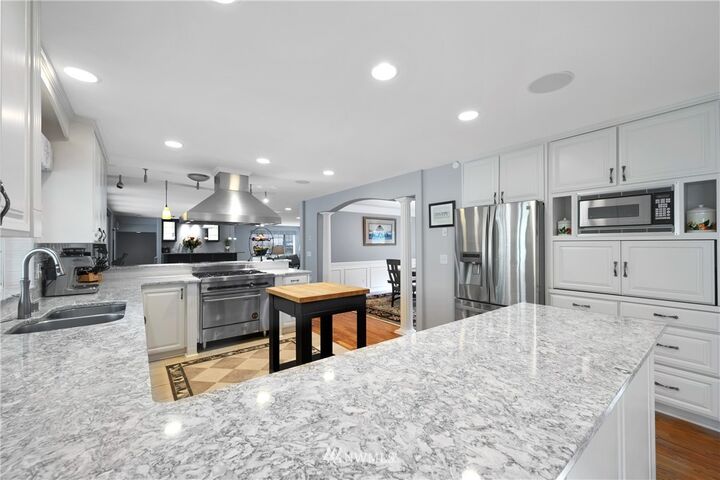 Property Photo: 18350 222nd Way NE WA 98077