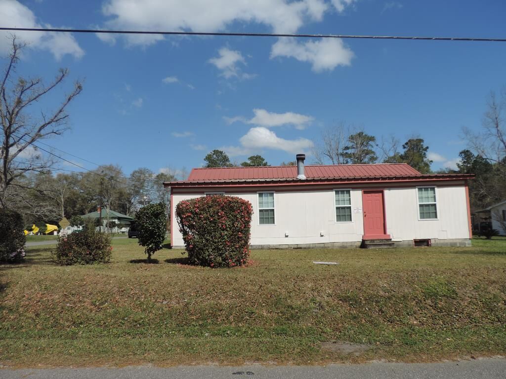 Property Photo:  639 Gin Street  GA 31638 