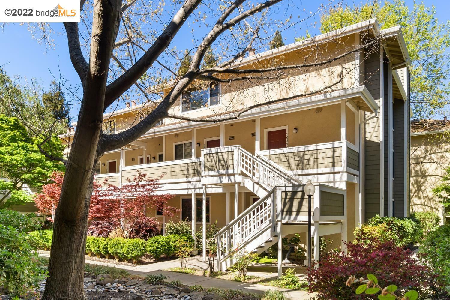 Property Photo:  2627 Oak Rd C  CA 94597 