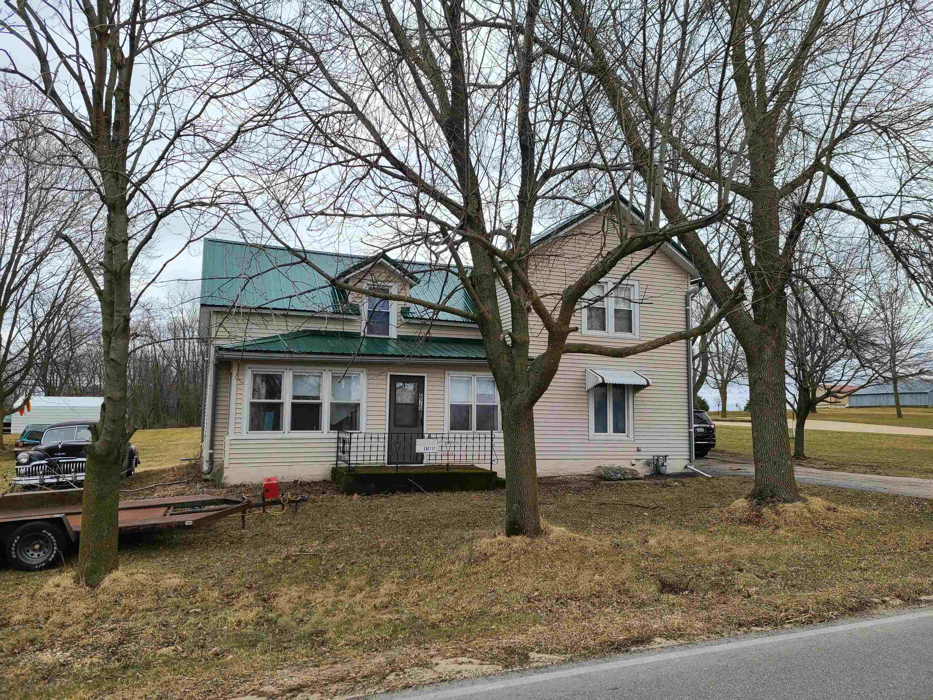 Property Photo:  675 East Street  IA 50606 