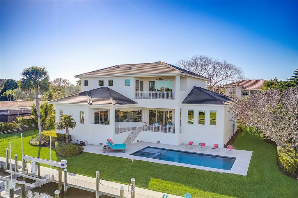 Property Photo: 548 Hornblower Lane FL 34228