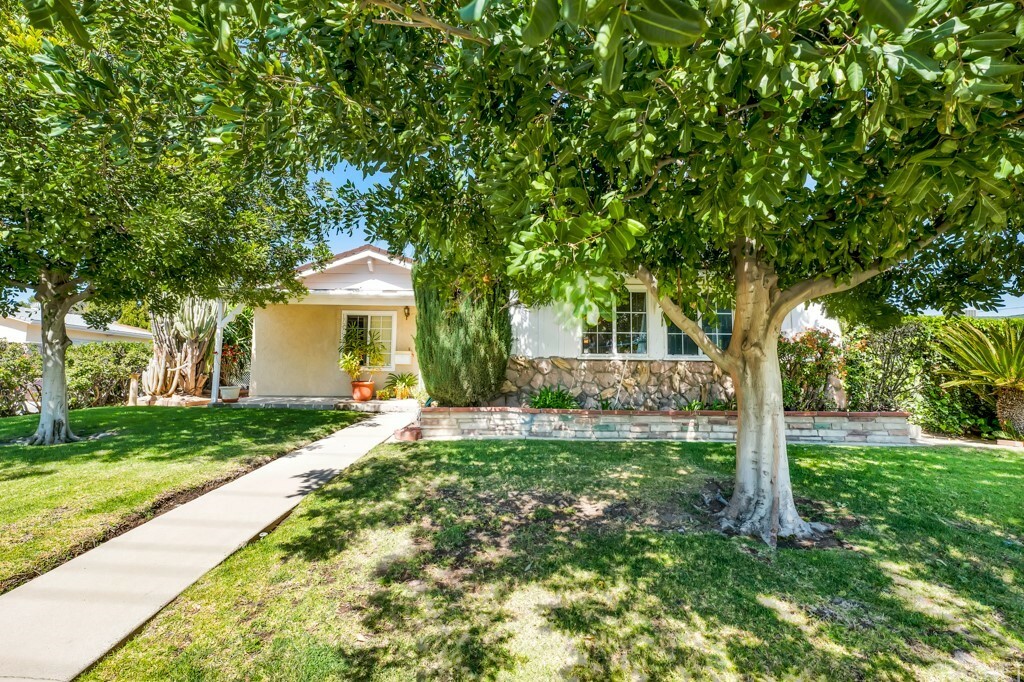 Property Photo:  17275 San Fernando Mission Boulevard  CA 91344 