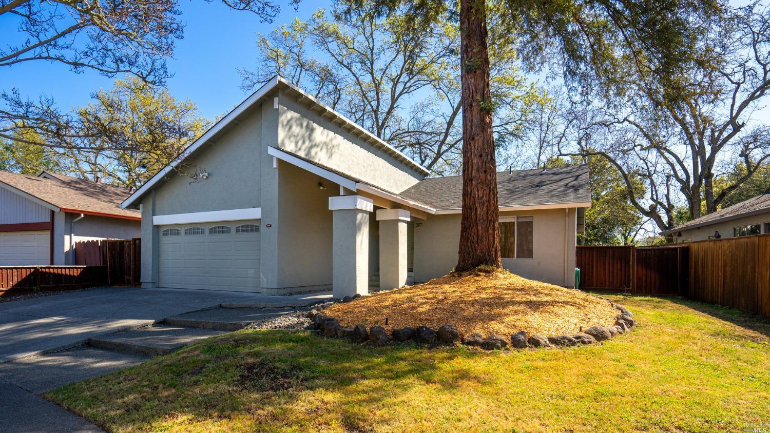 Property Photo:  2068 Rivera Drive  CA 95409 