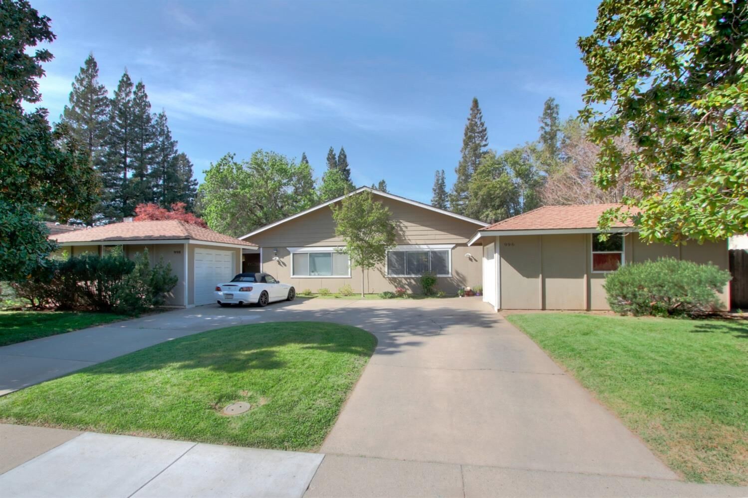 Property Photo:  998 Sand Bar Circle  CA 95608 