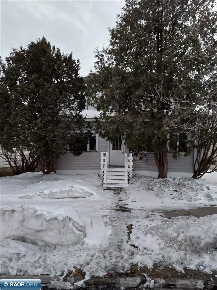 Property Photo:  213 Chandler Ave  MN 55734 