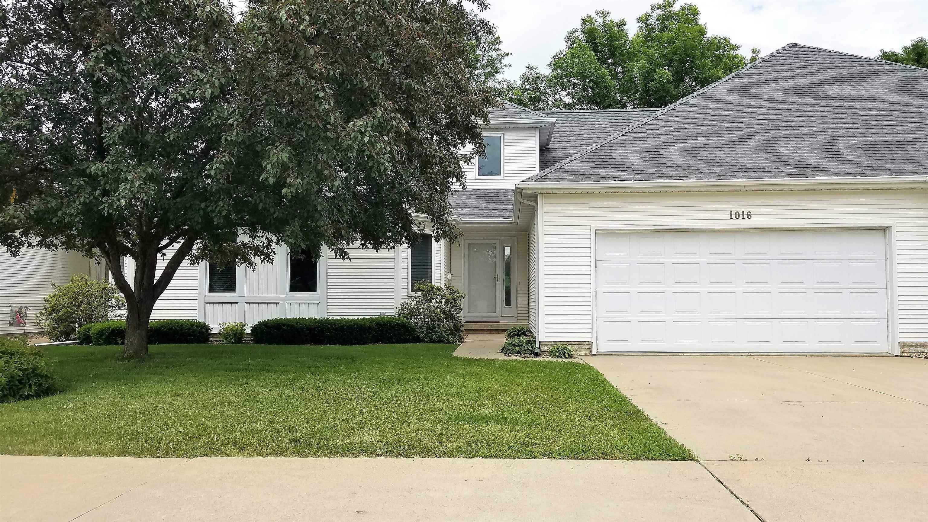 Property Photo:  1016 NW 7th Avenue 4  IA 50677 