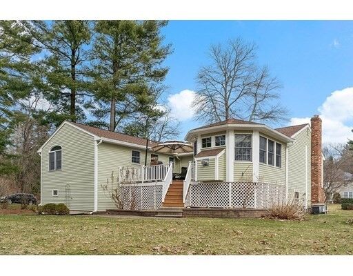 Property Photo:  6 Spruce Circle  MA 01810 