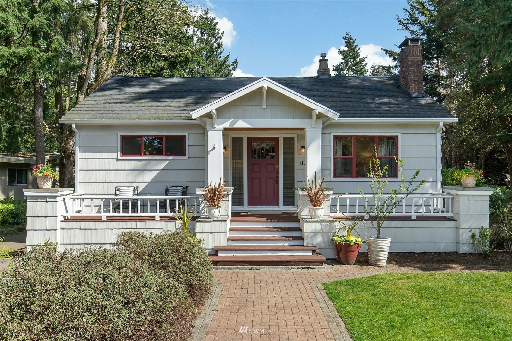 Property Photo:  11028 20th Avenue NE  WA 98125 