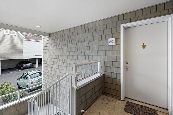 Property Photo:  1 Broadway 306  WA 98402 