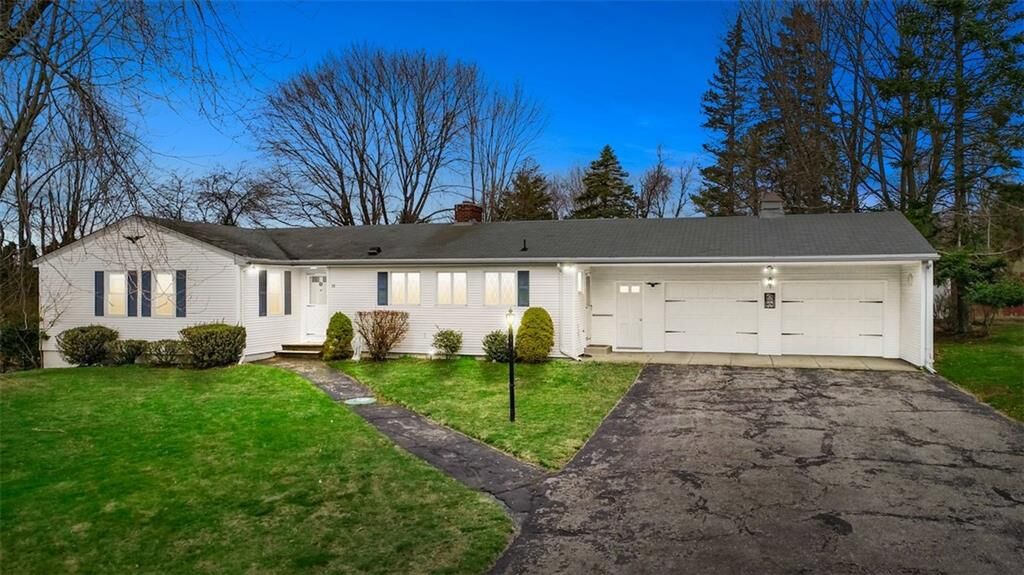 Property Photo:  38 Murphy Dr  RI 02864 