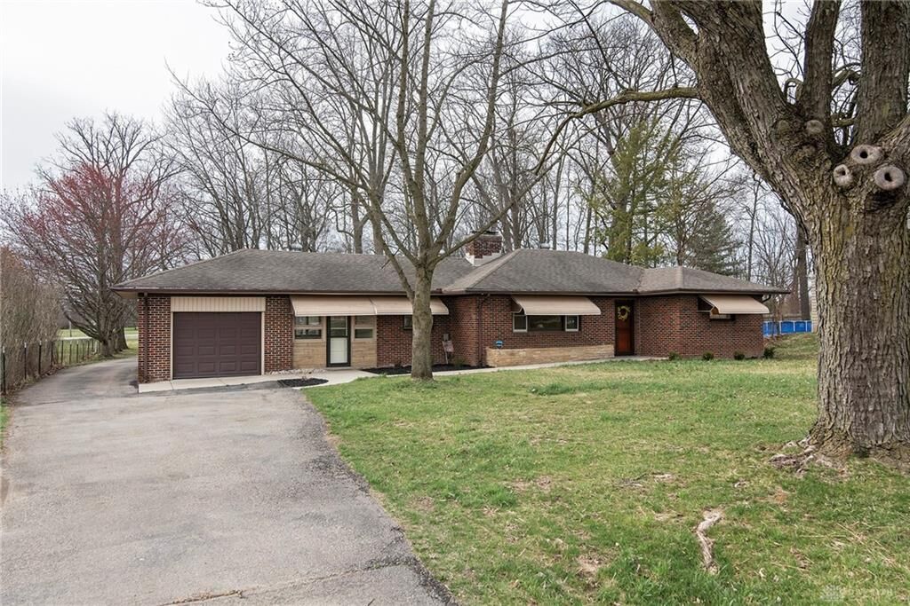 Property Photo:  2535 Mechanicsburg Road  OH 45503 