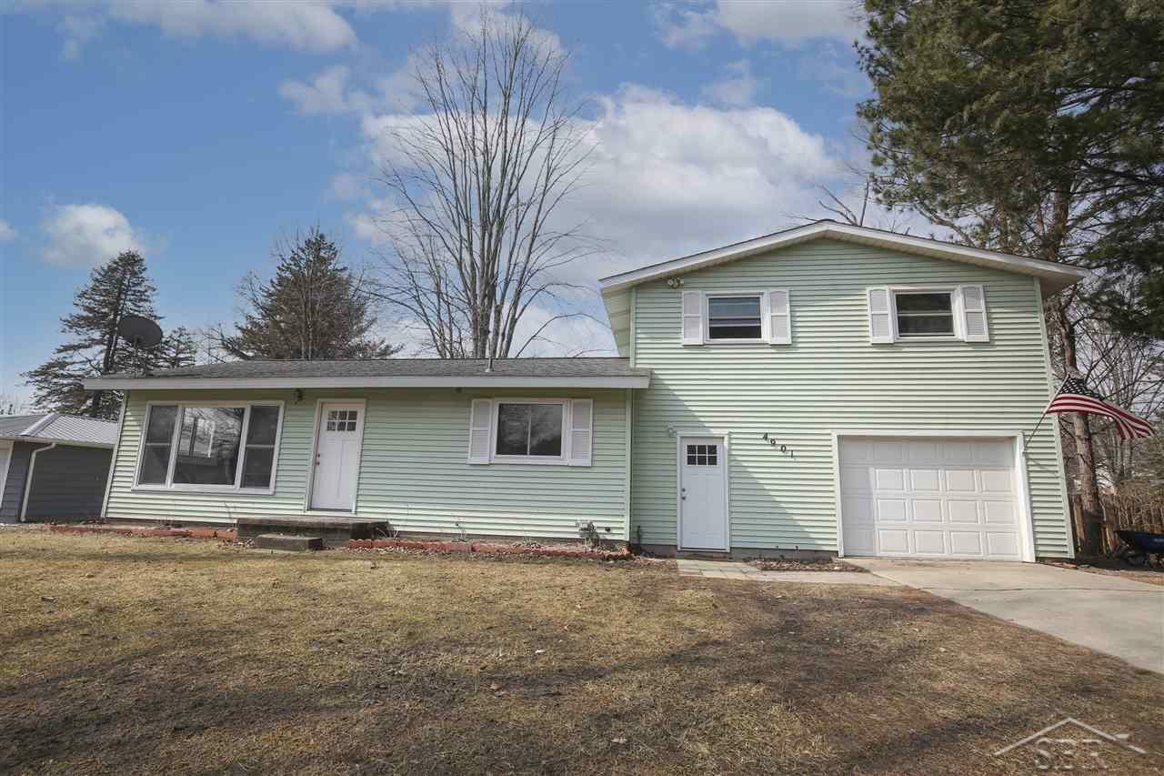 Property Photo:  4901 Belmont  MI 48640 