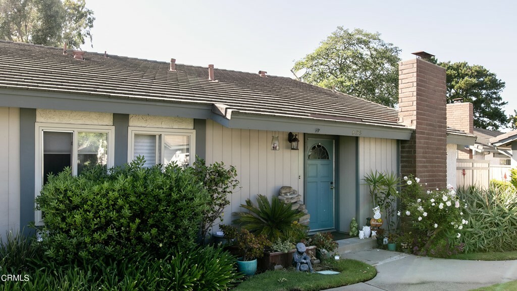 Property Photo:  625 Holly Avenue  CA 93036 