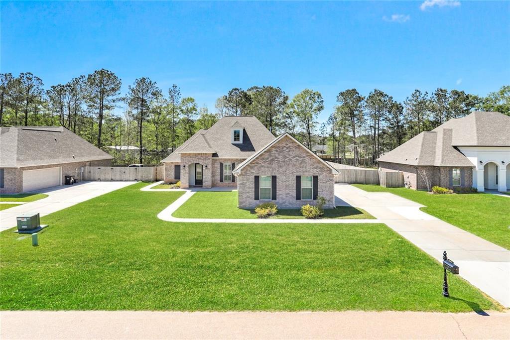 Property Photo:  842 Lee Drive  LA 70454 