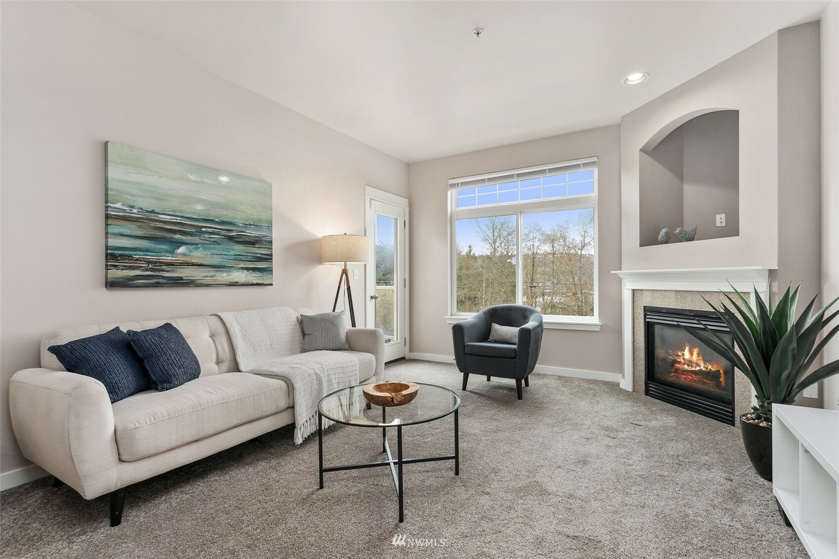 Property Photo:  3500 E Lake Sammamish Parkway SE 1-302  WA 98075 