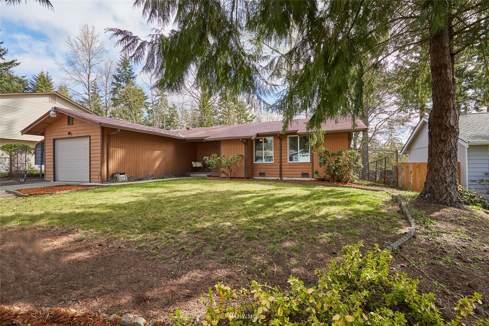 Property Photo:  3690 Westminster Drive SE  WA 98366 