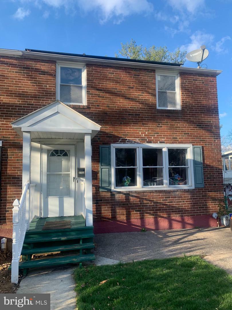 Property Photo:  3752 Derry Street  PA 17111 