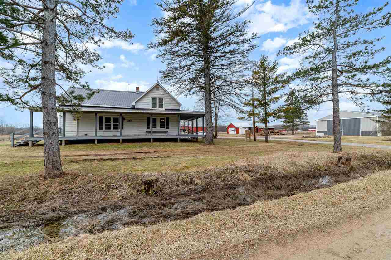 Property Photo:  1185 W Townline 16  MI 48650 