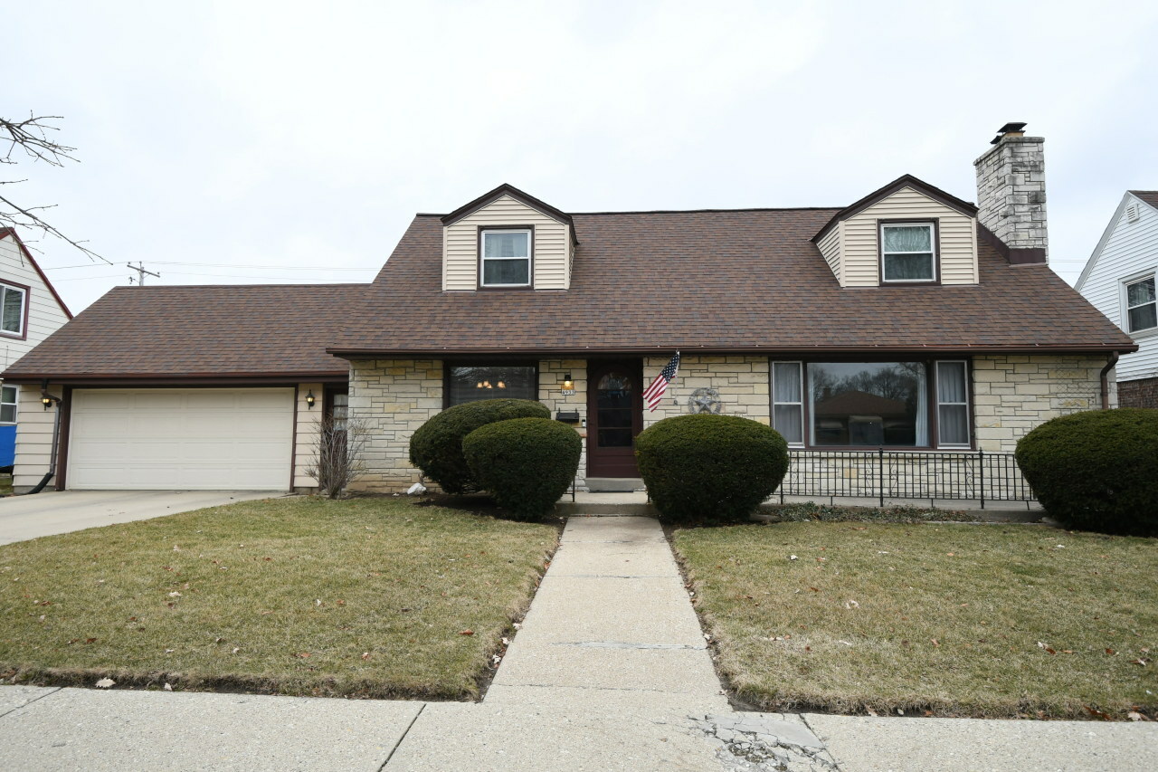 Property Photo:  4933 N 67th St  WI 53218 