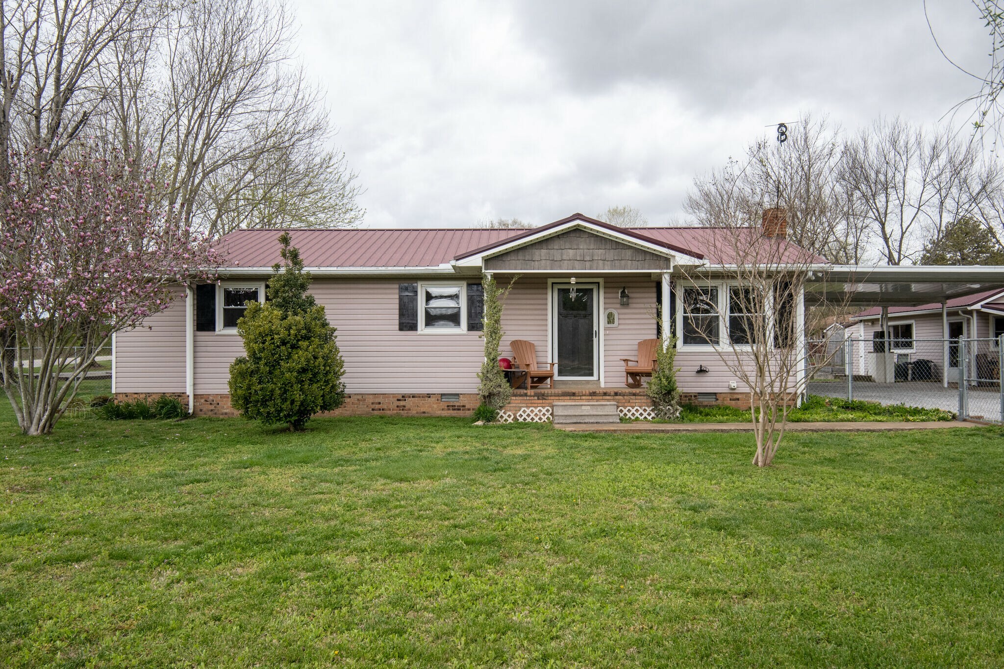 Property Photo:  1800 Grandaddy Rd  TN 38464 