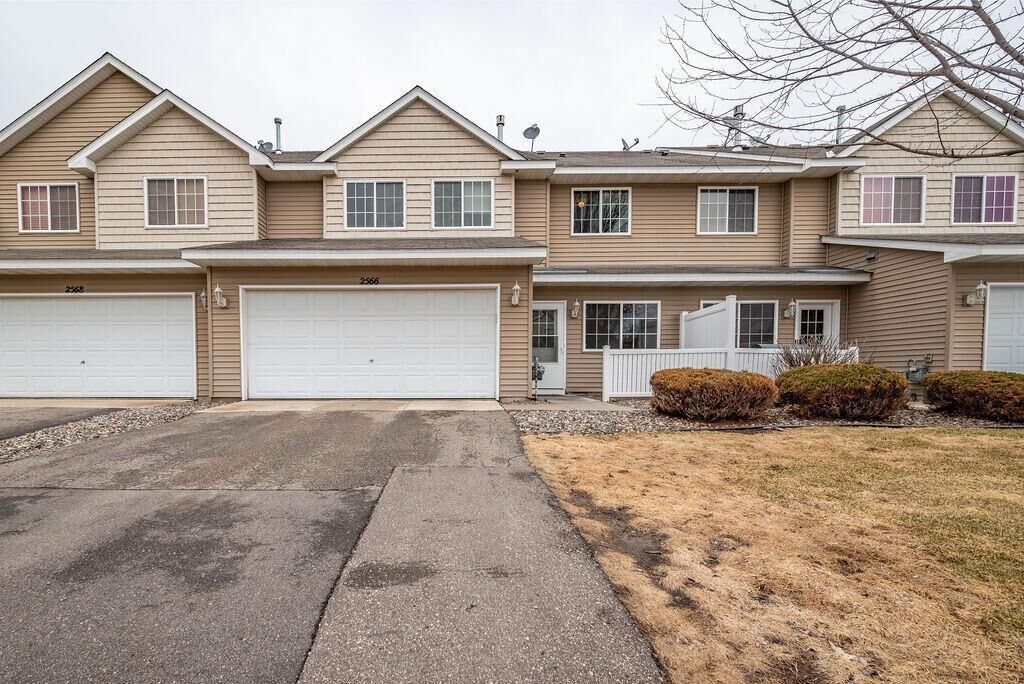 Property Photo:  2566 Yellowstone Drive 59  MN 55033 