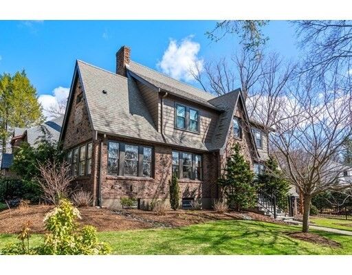 Property Photo: 796 Chestnut St MA 02468