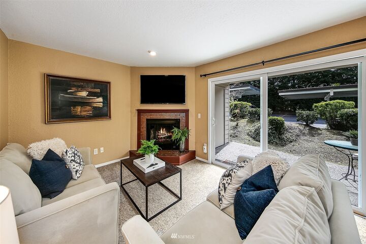 Property Photo: 13626 NE 7th Street F4 WA 98005