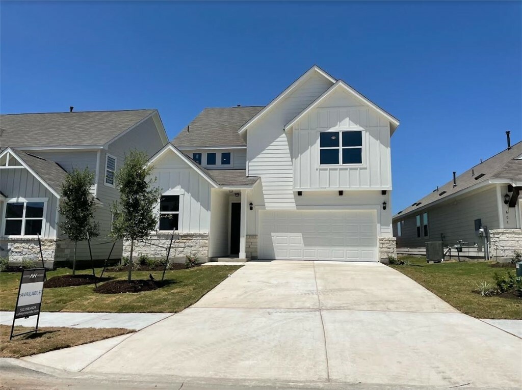 Property Photo: 513 Gray Fox Loop TX 78634