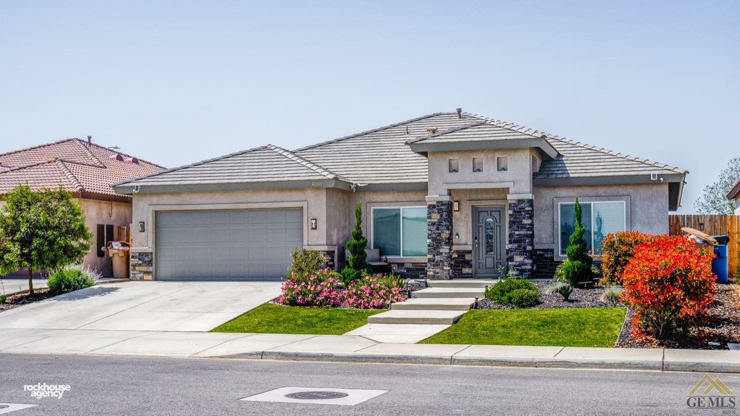 Property Photo:  6001 Luckman Drive  CA 93311 