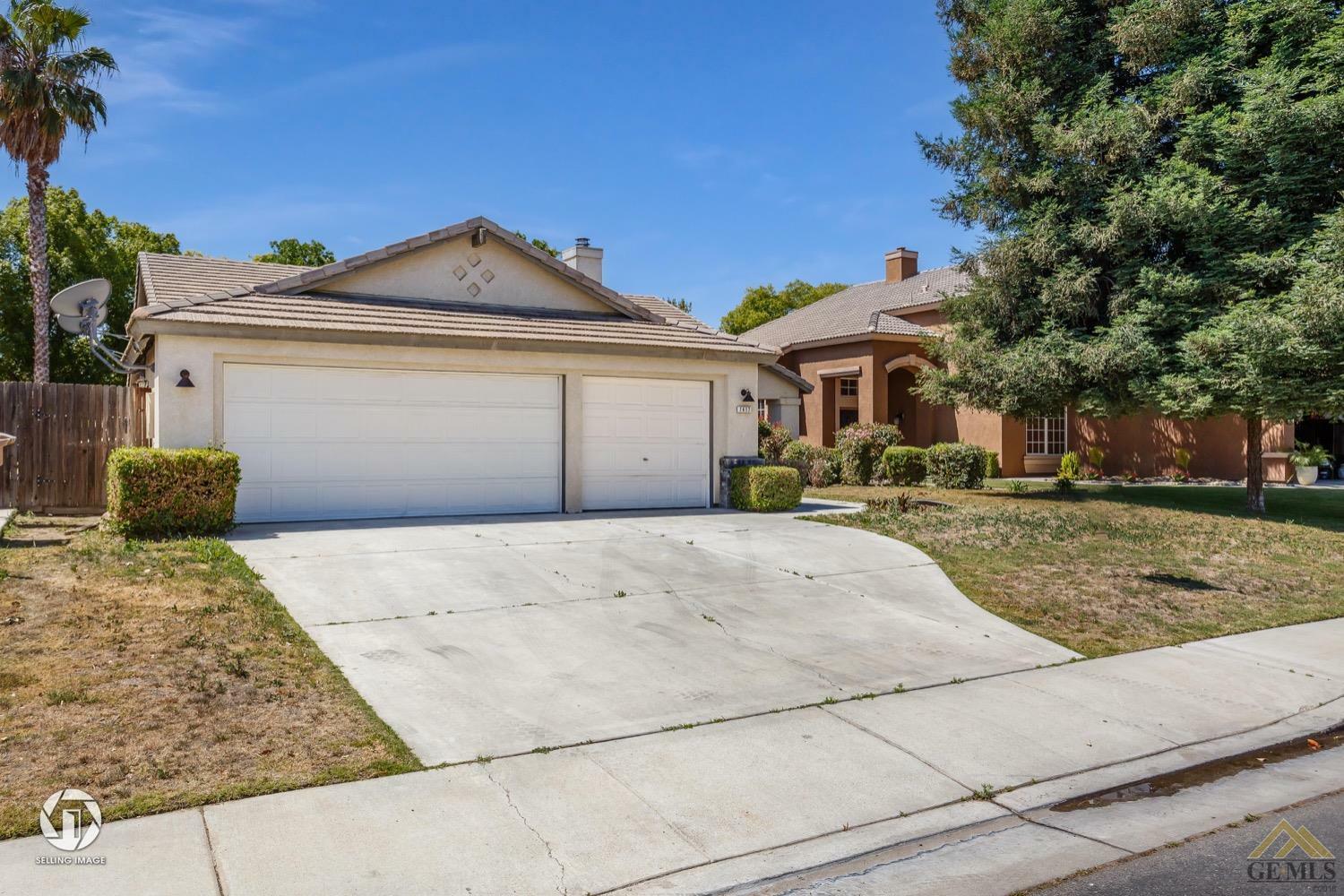 Property Photo:  7417 Indian Gulch Street  CA 93313 